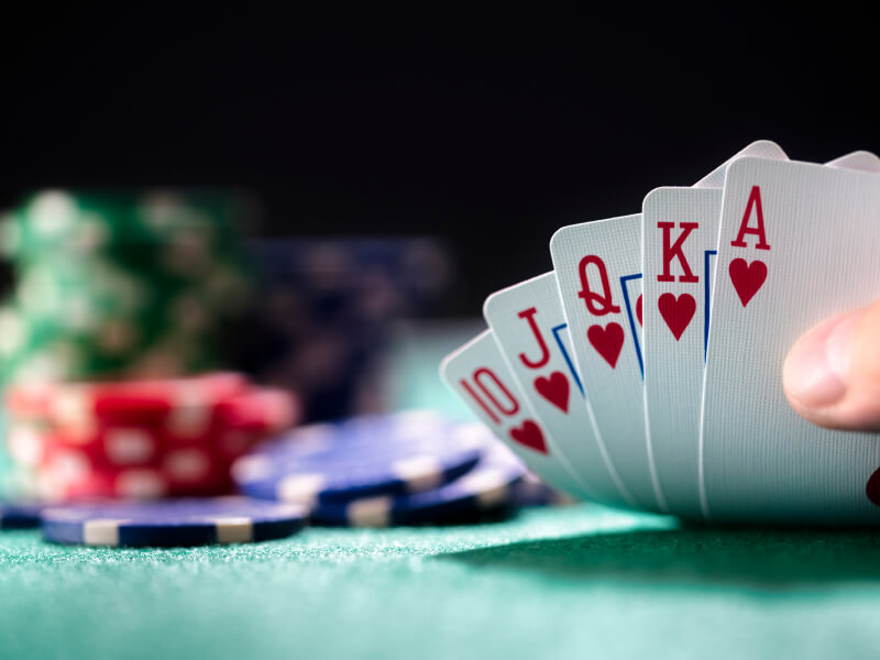 how to play baccarat beginners